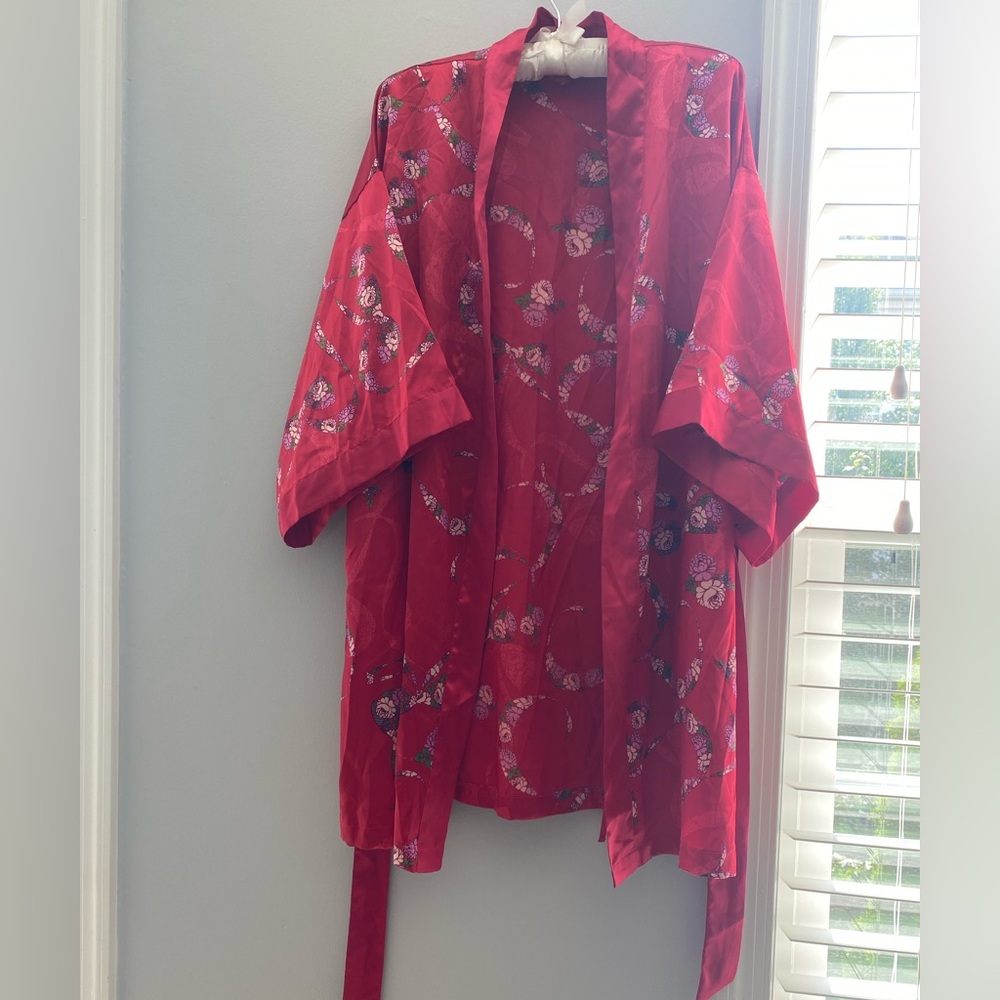 Victoria's Secret Red Floral Kimono Robe - Picture 3 of 6